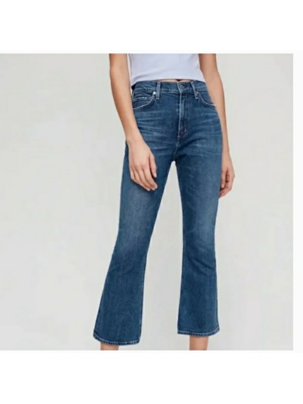 Citizens of Humanity Demy
Cropped Flare Jeans. Size 25. EUC